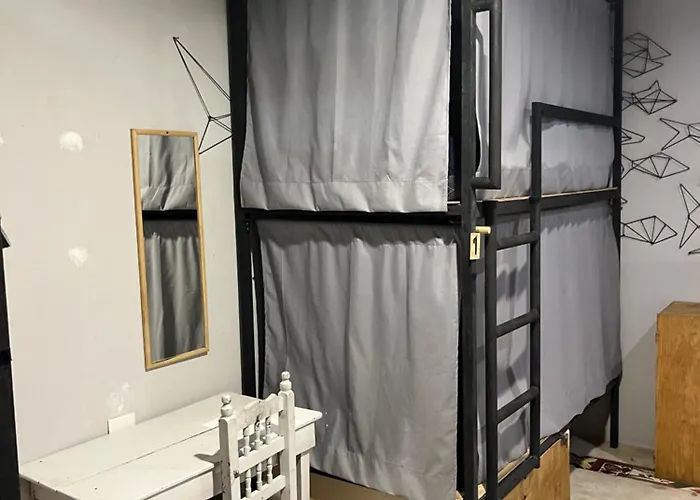 Maui Hostel *