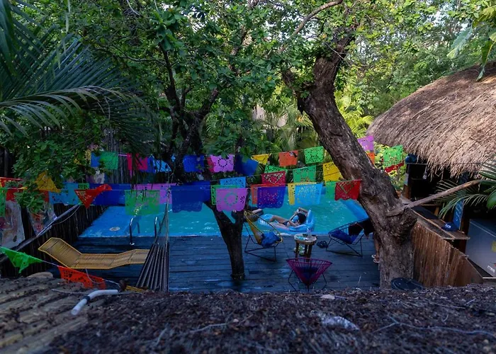Maui Hostel *