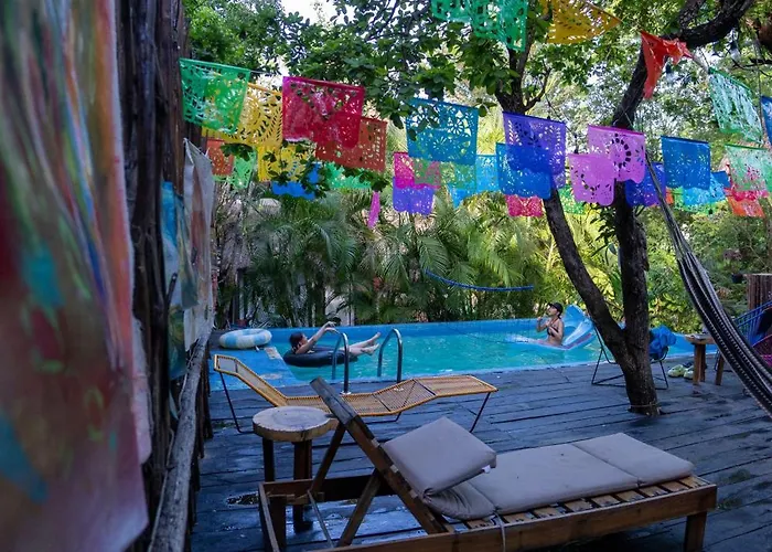 Maui Hostel *