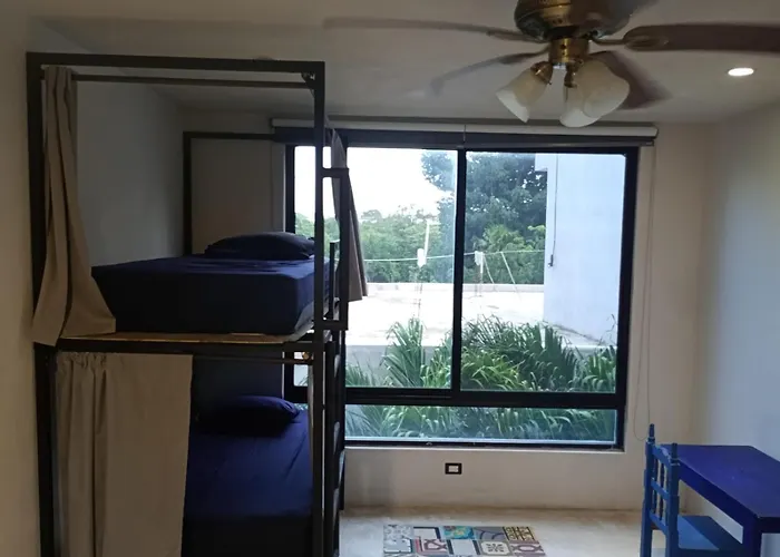 Maui Hostel